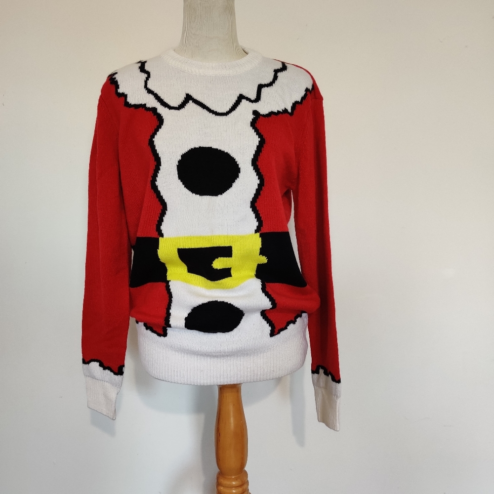 DIVIDED S SWETER